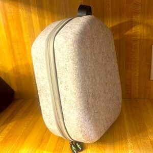 VR hard case carrier